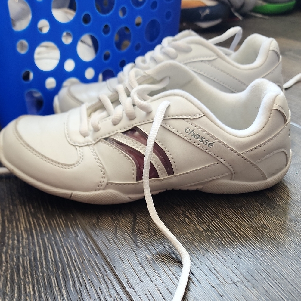 Chassé Kids White and Purple Sneakers